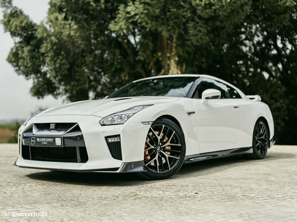Nissan GT-R - 9