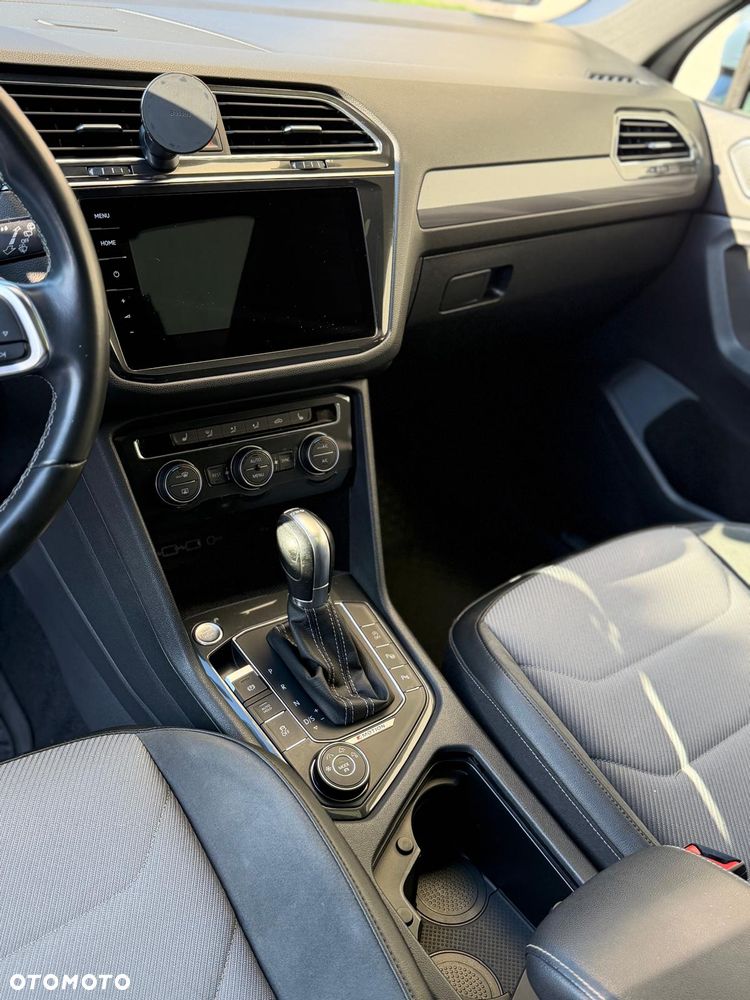 Volkswagen Tiguan Allspace 2.0 TSI 4Mot Highline DSG - 23