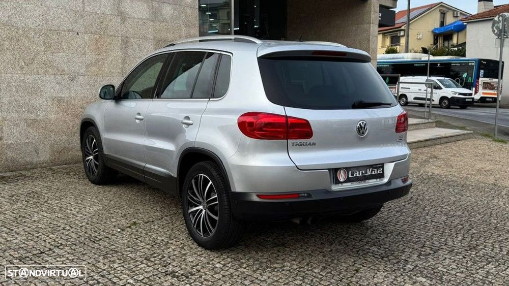 VW Tiguan 2.0 TDI Sport BlueMotion - 8