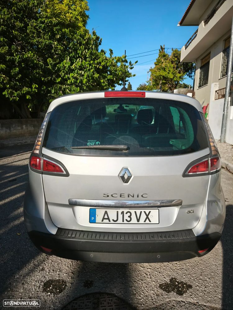 Renault Scénic 1.5 dCi Bose Edition SS - 4