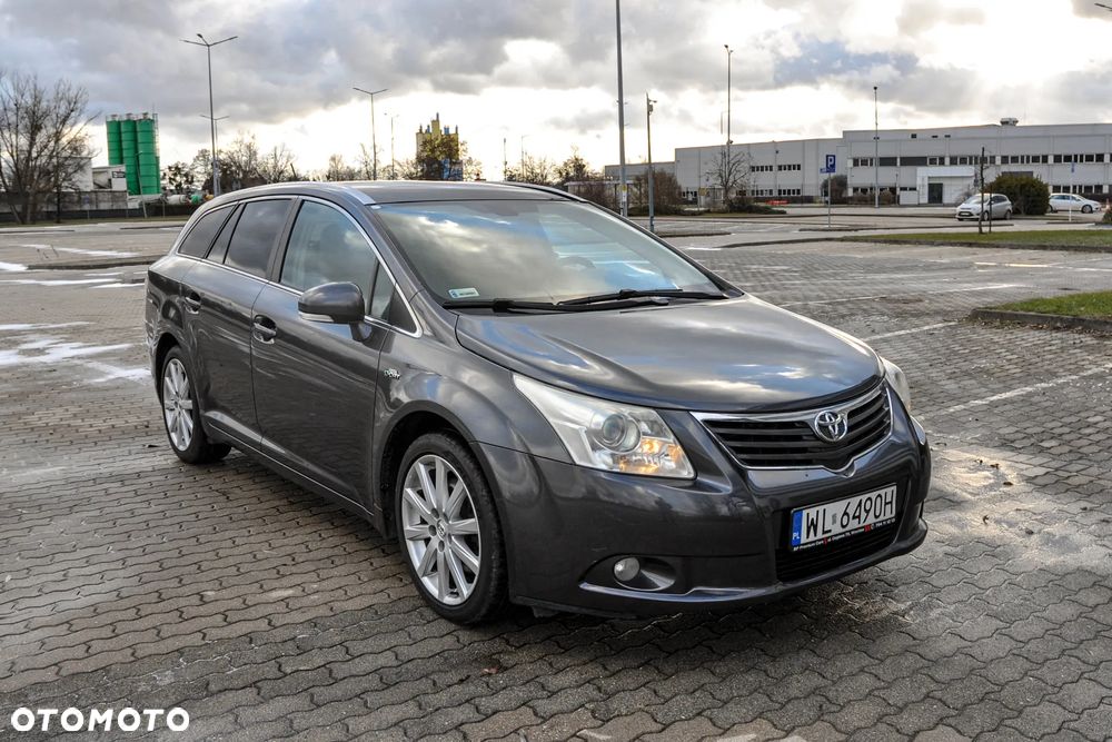 Toyota Avensis 2.2 D-CAT Premium - 6