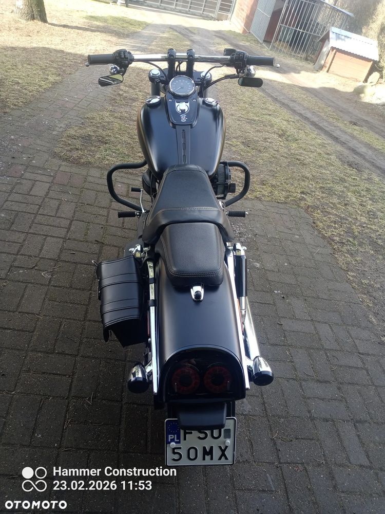 Harley-Davidson Dyna Fat Bob - 4