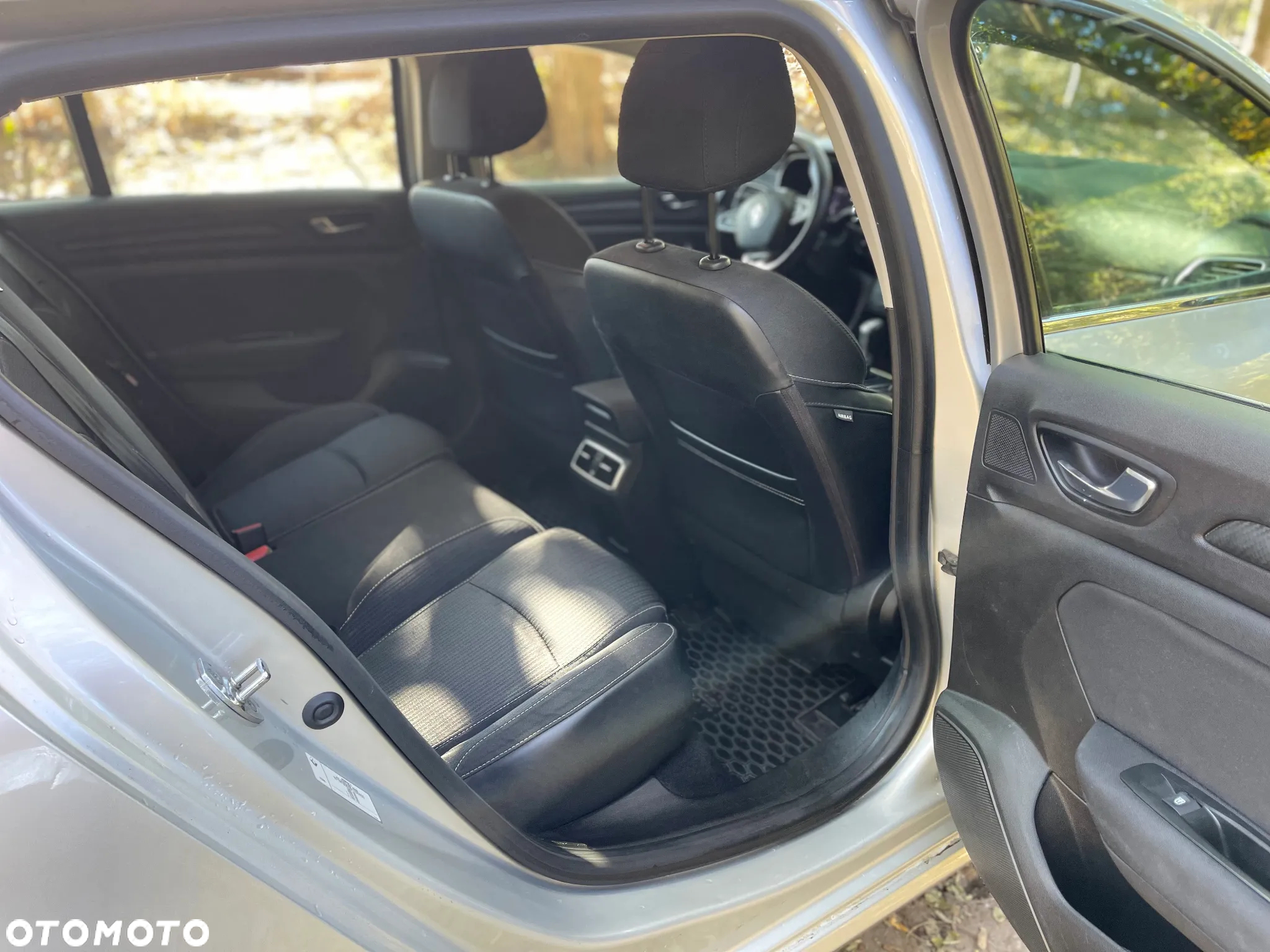 Renault Megane 1.5 dCi Intens EDC - 11