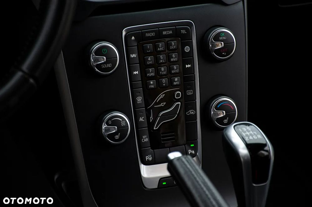 Volvo V40 D3 Drive-E Summum - 35