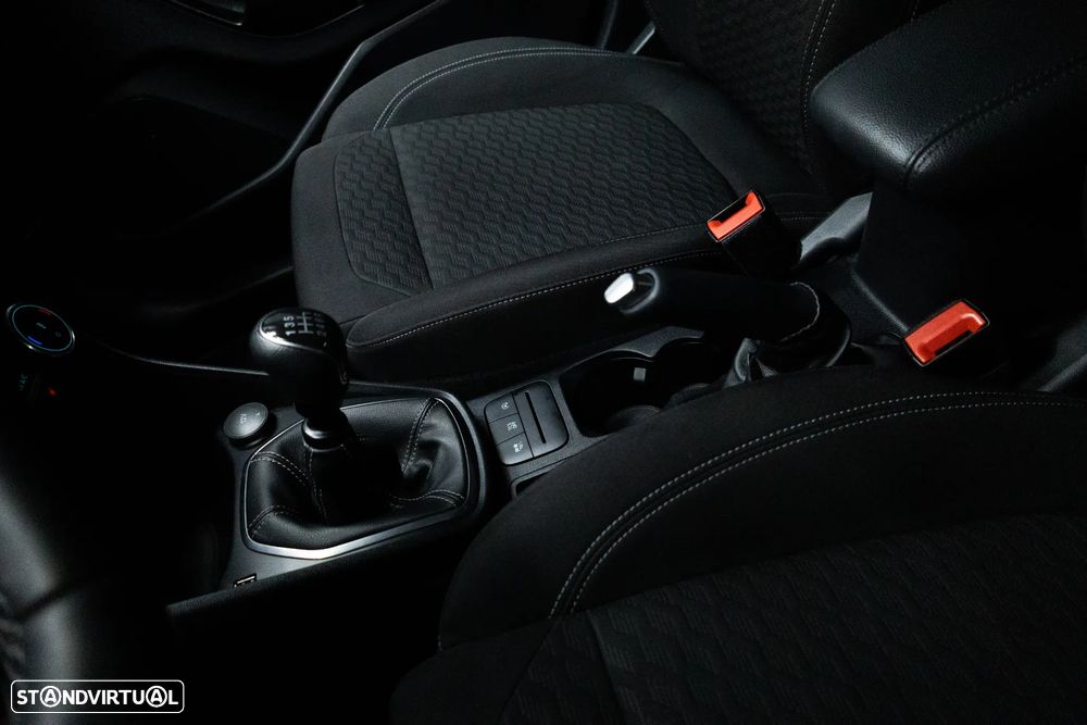 Ford Fiesta 1.0 EcoBoost S&S TITANIUM - 23