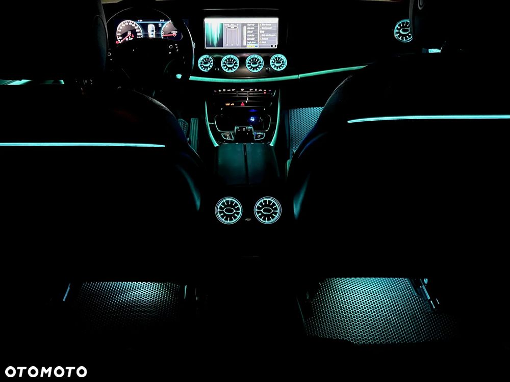 Mercedes-Benz Klasa E 220 d 9G-TRONIC - 29