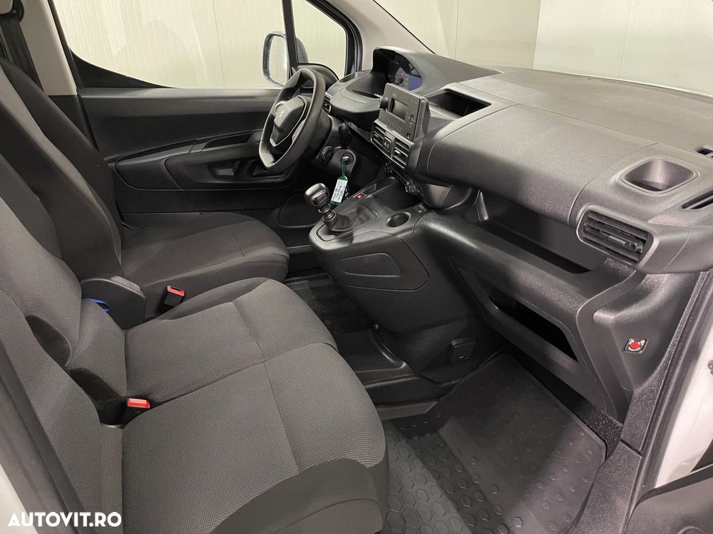 Peugeot Partner - 8