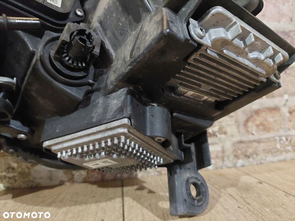 LAMPA PRZÓD PRAWA BI-XENON SKRĘTNY JEEP GRAND CHEROKEE WK2 2014 ROK ANGLIK - 6