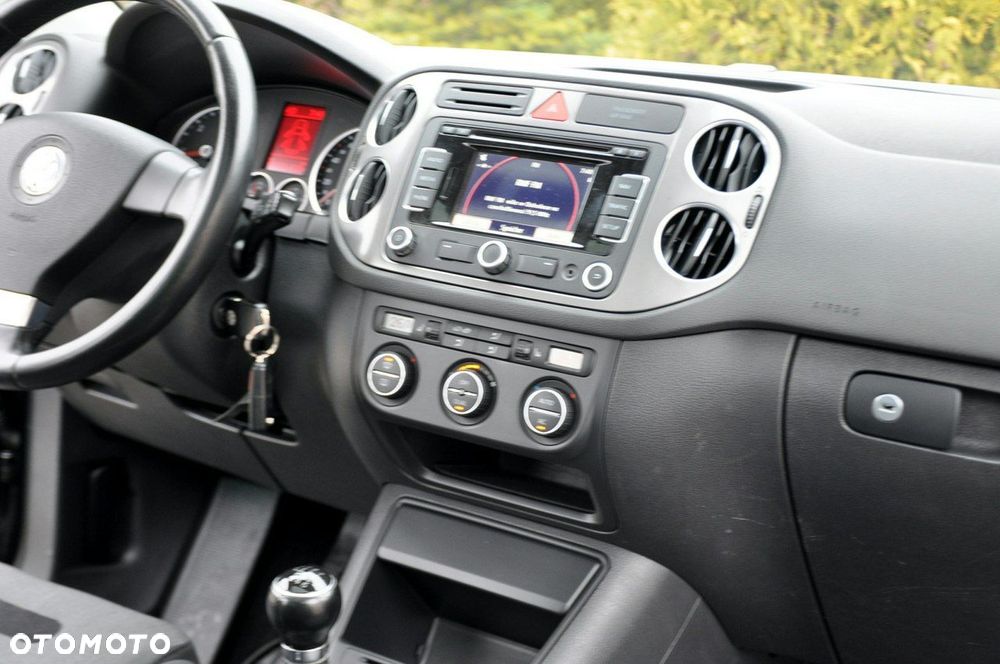 Volkswagen Tiguan - 26