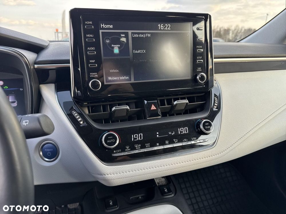 Toyota Corolla 1.8 Hybrid Comfort - 25