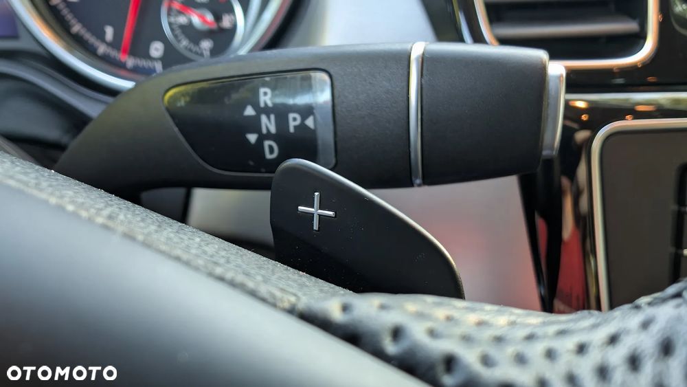 Mercedes-Benz GLE 400 4-Matic 9G-TRONIC - 34