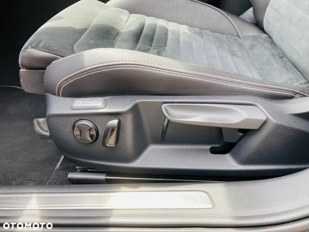 Volkswagen Passat - 19