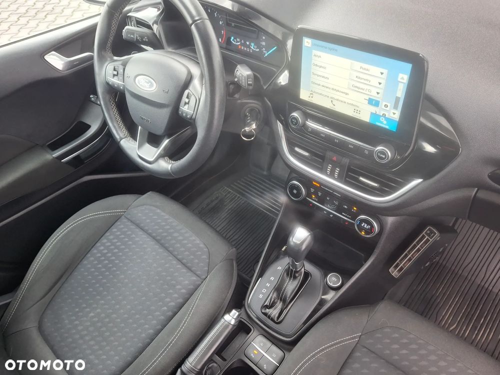 Ford Fiesta 1.0 EcoBoost S&S TITANIUM - 21