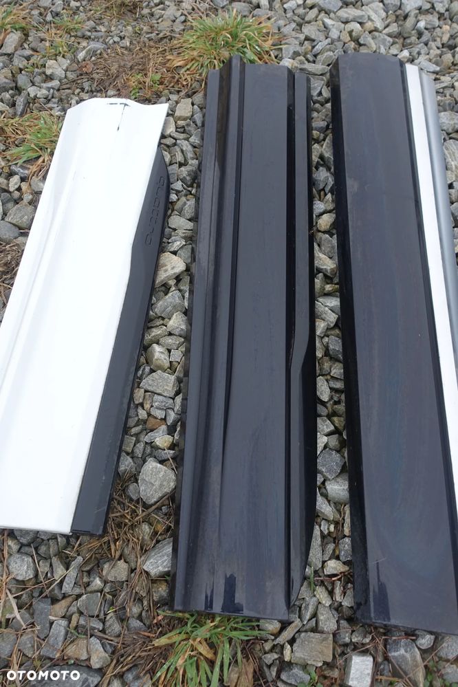 LISTWA DRZWI PRZÓD TYŁ AUDI Q7 4M0 - 7