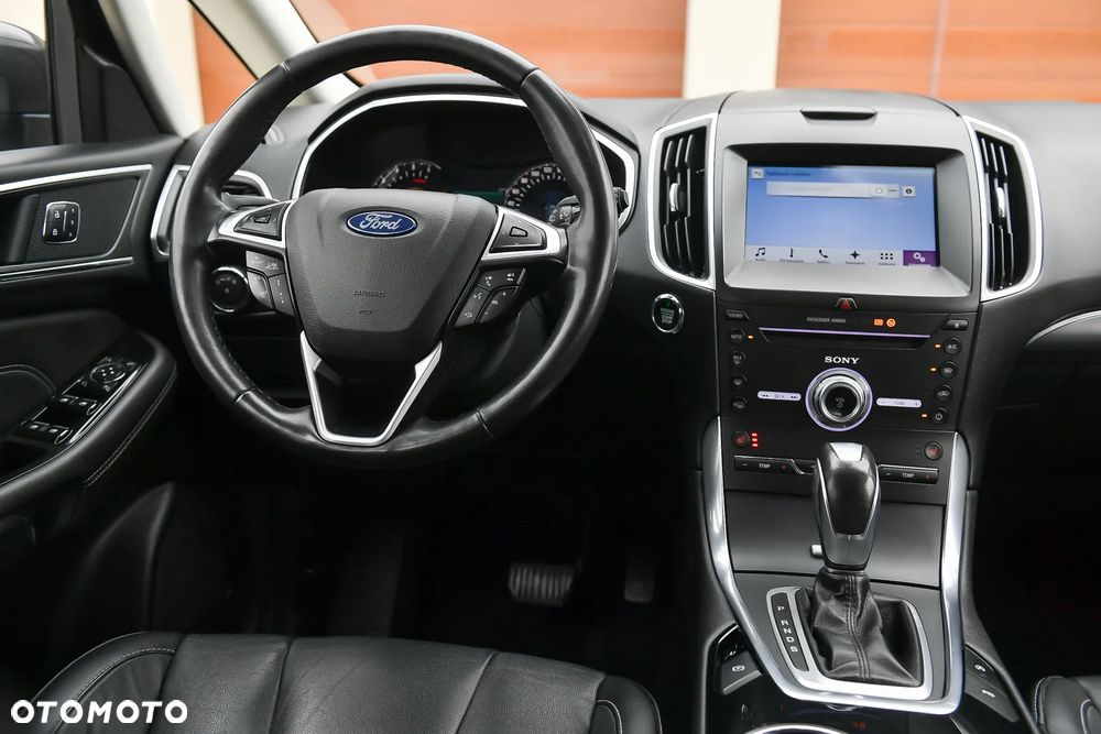 Ford S-Max 2.0 TDCi 4WD Titanium PowerShift - 25