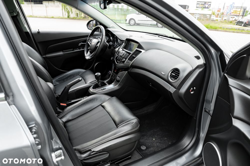 Chevrolet Cruze 1.4 T LT - 22