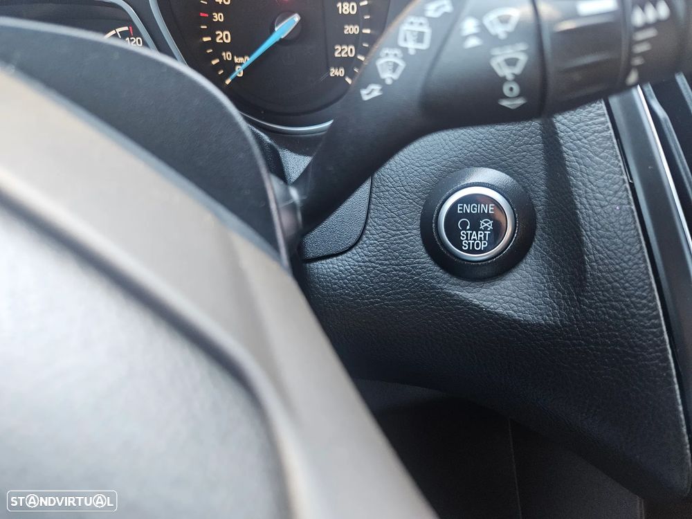 Ford Focus 1.0 EcoBoost ST-Line - 27