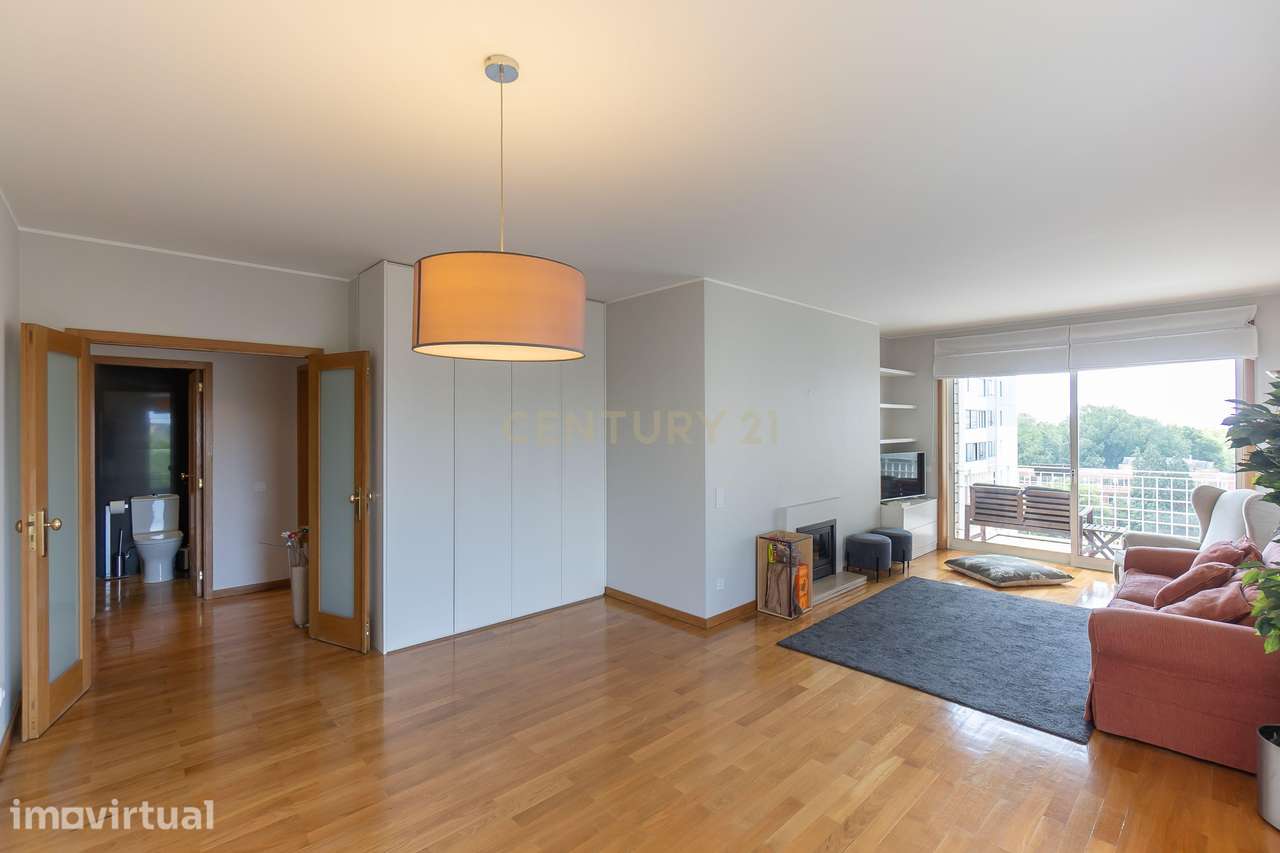 Apartamento T2 para Arrendamento em Lordelo do Ouro, Porto - Grande imagem: 4/49