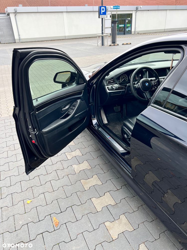 BMW Seria 5 535i xDrive - 16