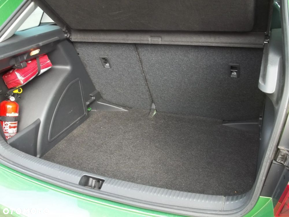 Skoda RAPID Spb 1.0 TSI Style - 19