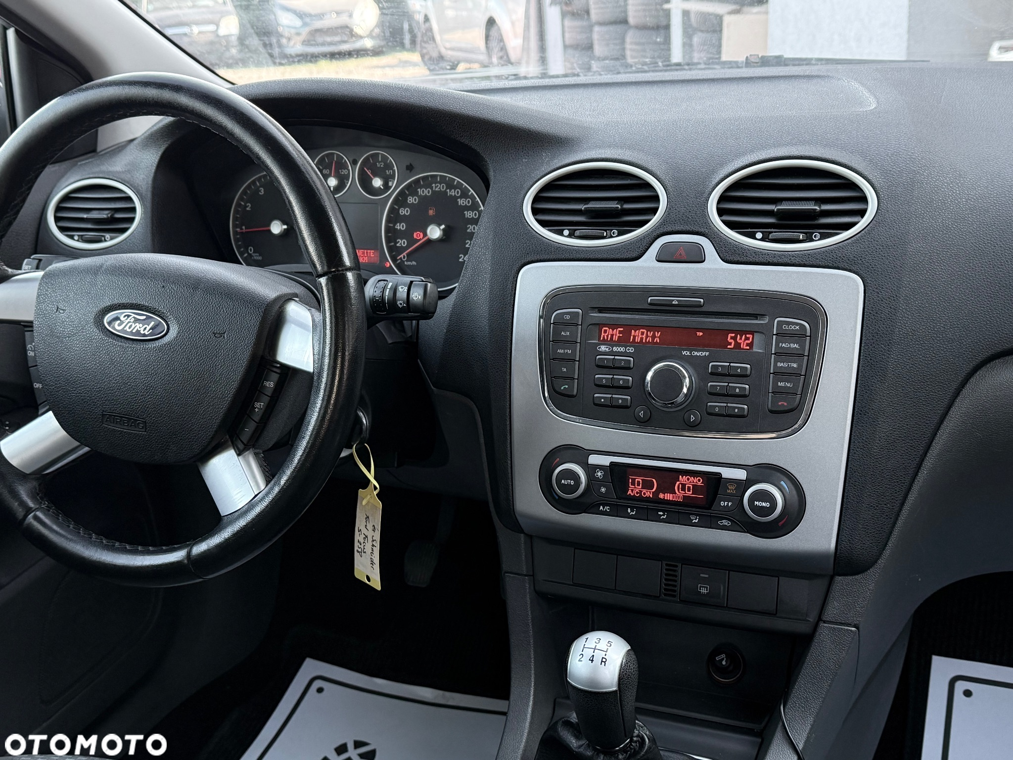 Ford Focus 1.6 16V Style+ - 9