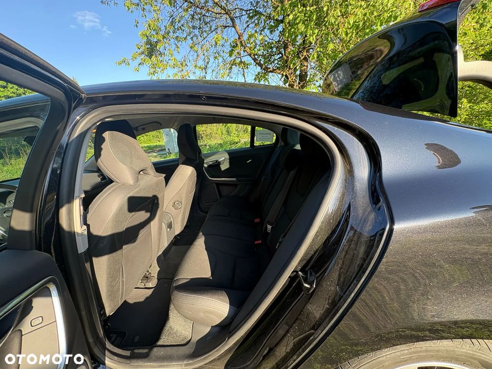 Volvo S60 DRIVe - 23