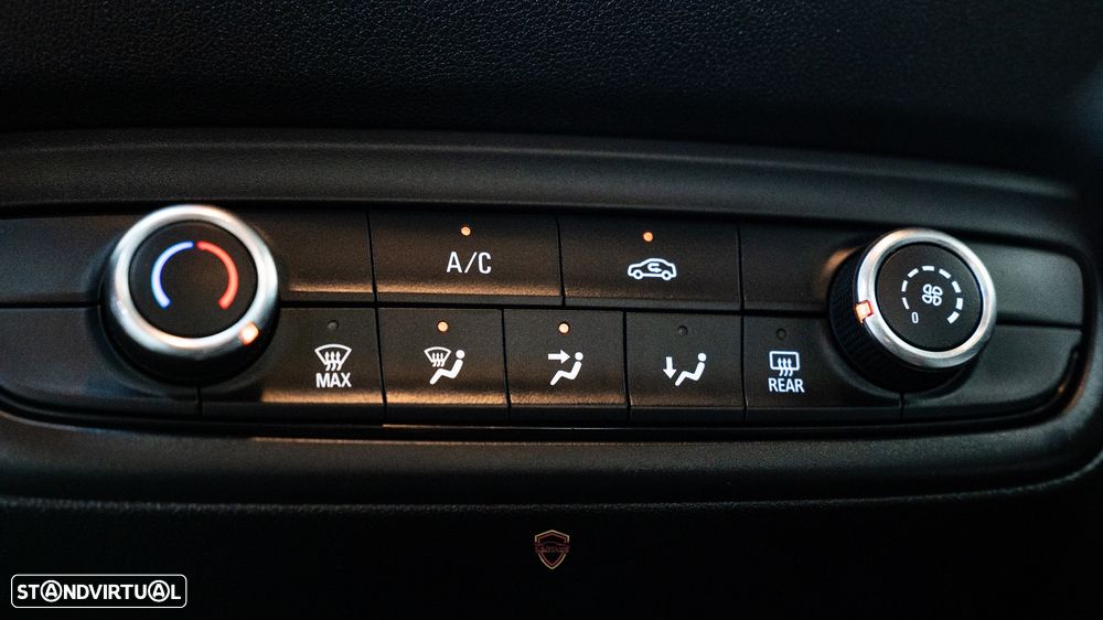 Opel Crossland X - 28