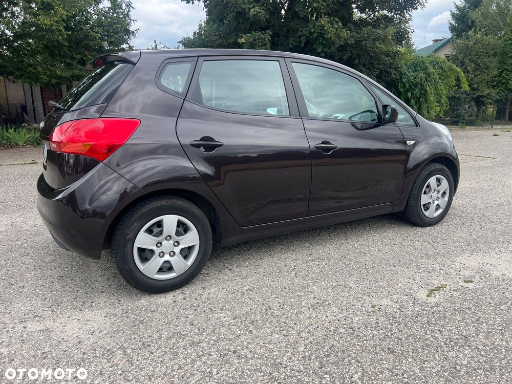 Kia Venga 1.4 CVVT Vision - 8