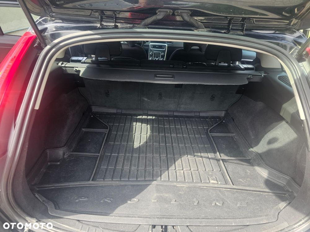 Volvo V60 D2 Drive-E Momentum - 13