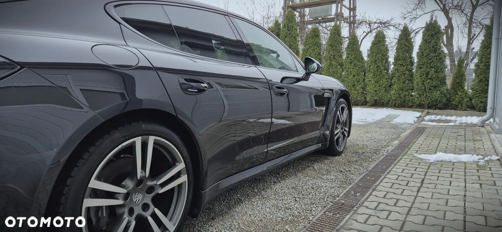 Porsche Panamera Platinum Edition - 18