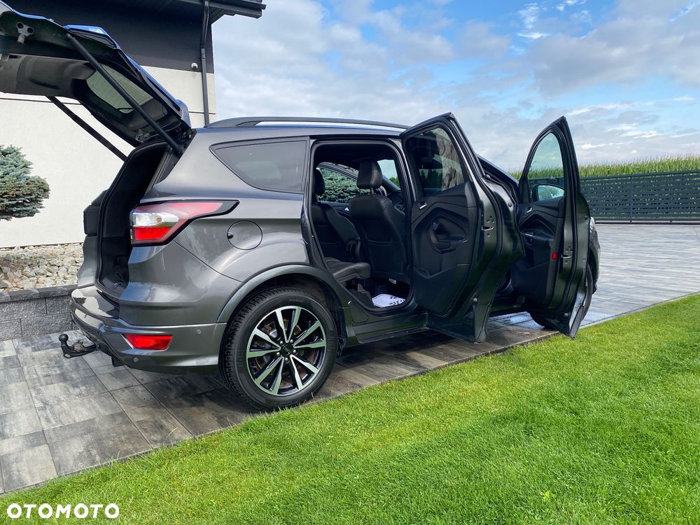 Ford Kuga 1.5 EcoBoost 2x4 ST-Line - 13