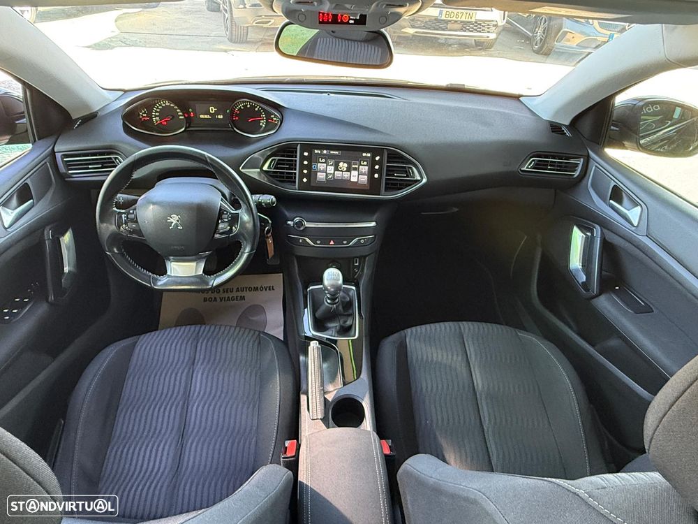Peugeot 308 SW BlueHDi 120 Stop & Start Nível 2 Business-Line - 21