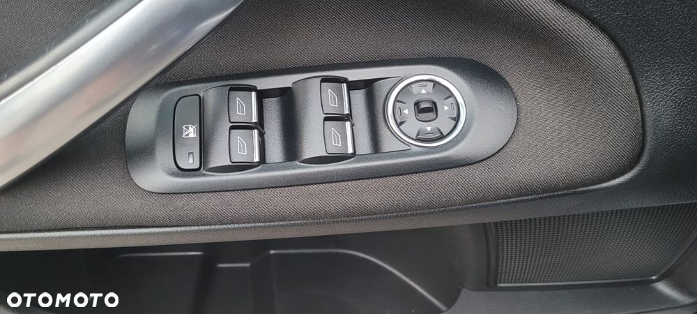 Ford Mondeo - 24
