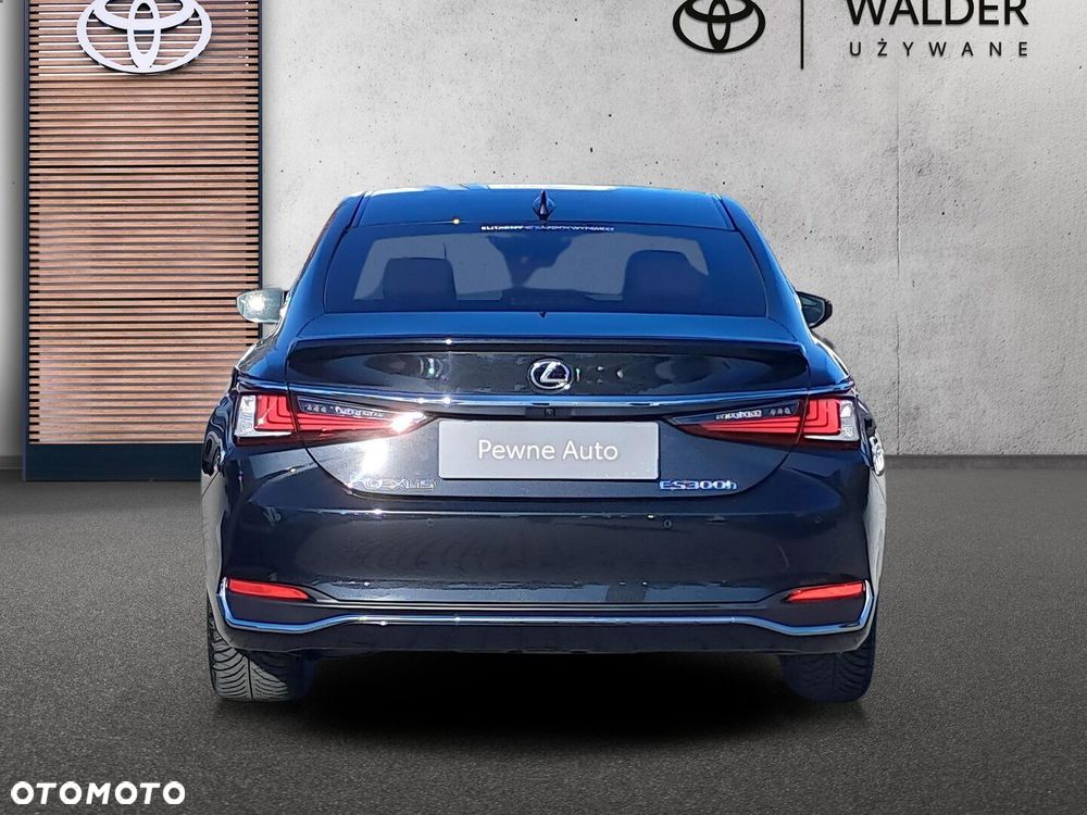 Lexus ES 300h Business Edition - 3