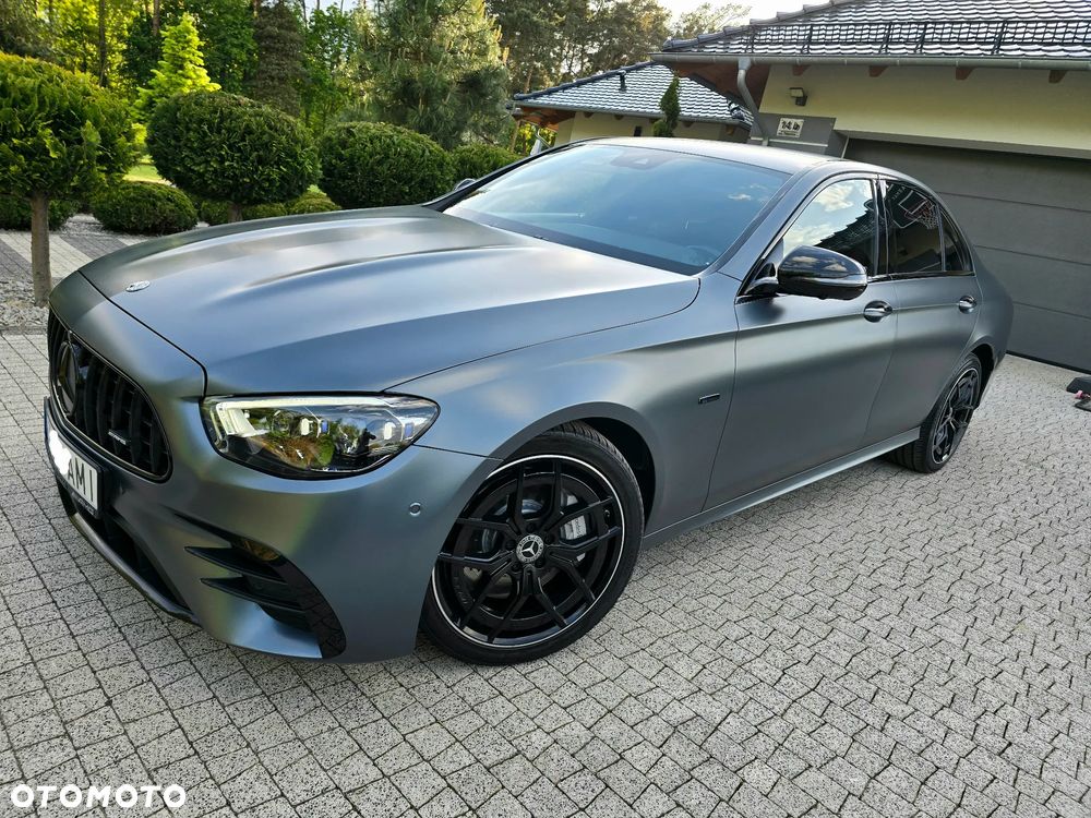 Mercedes-Benz Klasa E 300 de AMG - 32