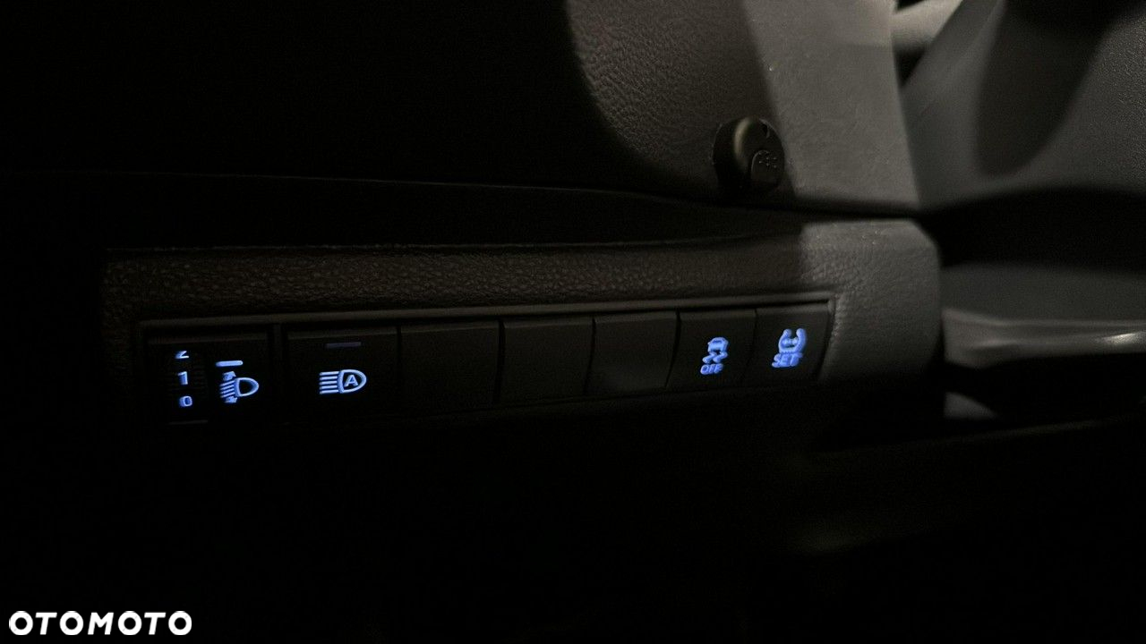 Toyota Corolla - 25