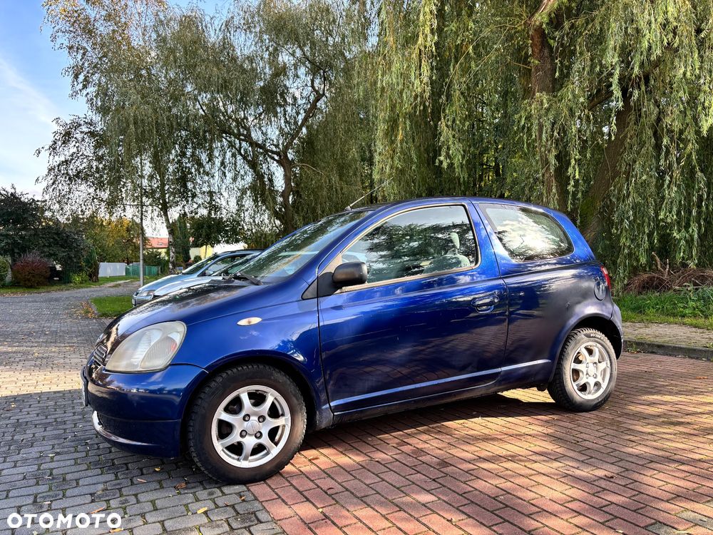 Toyota Yaris 1.0 VVT-i Sol - 2
