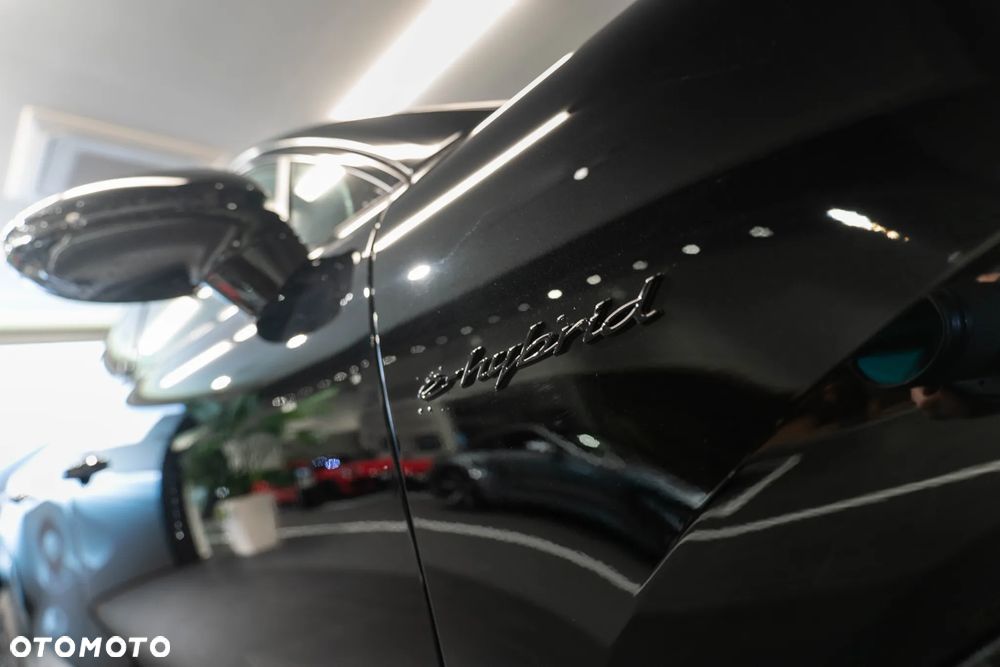 Porsche Cayenne E-Hybrid PHEV Black Edition - 23