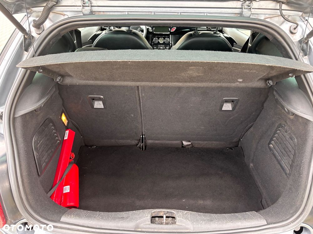 Citroën DS3 1.6 THP SportChic - 4