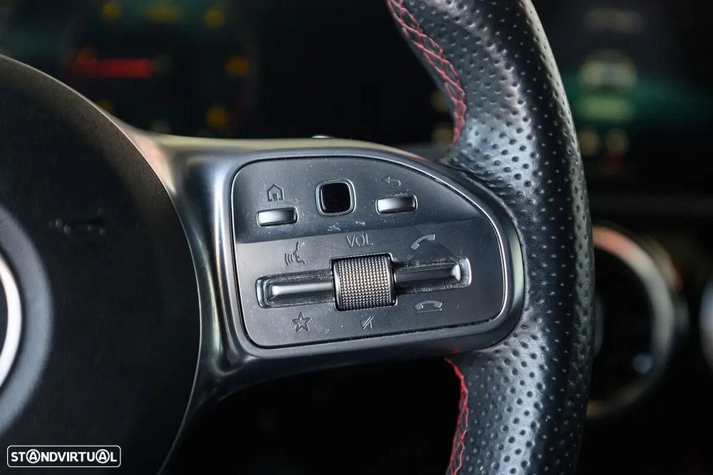 Mercedes-Benz A 180 Limousine d AMG Line Aut. - 37