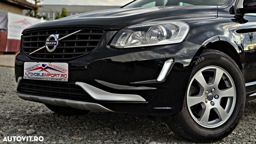 Volvo XC 60 D3 Geartronic Momentum - 26