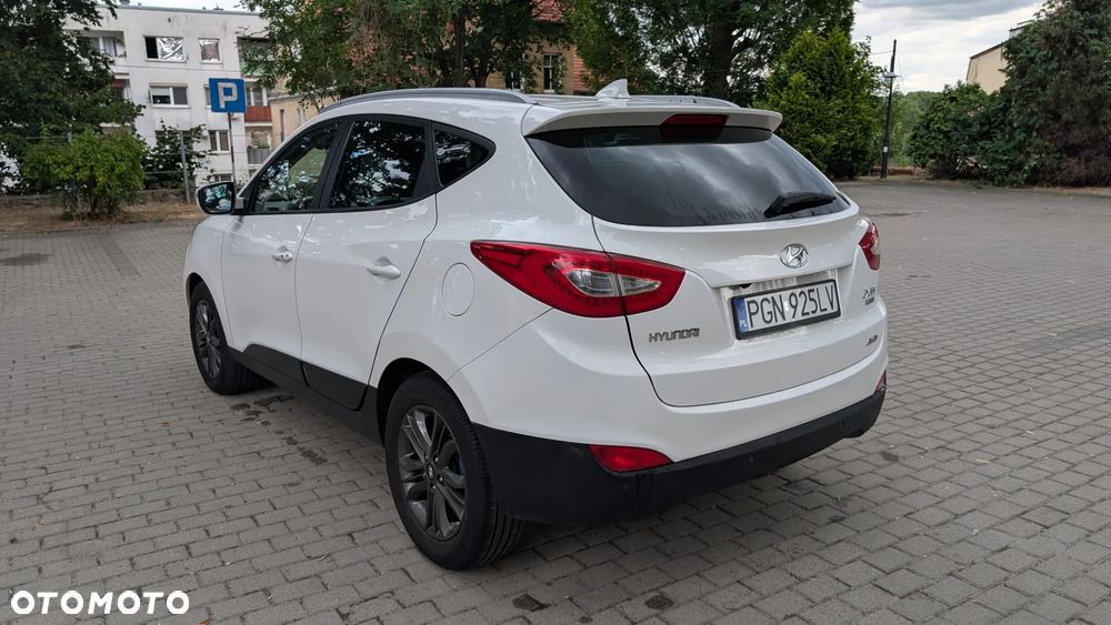 Hyundai ix35 2.0 CRDi 4WD Automatik Finale Silver - 2