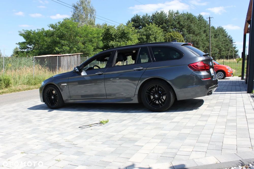 BMW Seria 5 525d xDrive Sport-Aut - 9