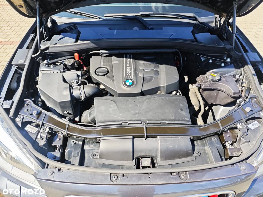 BMW X1 sDrive18d Sport Line - 17