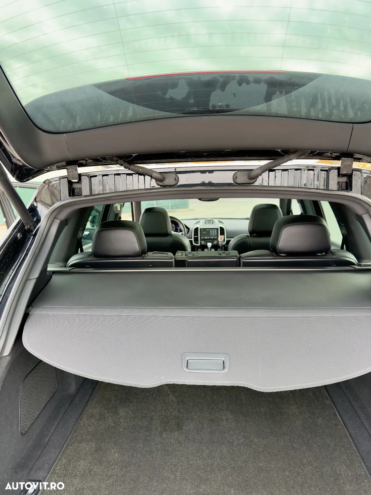 Porsche Cayenne Diesel Platinum Edition - 14