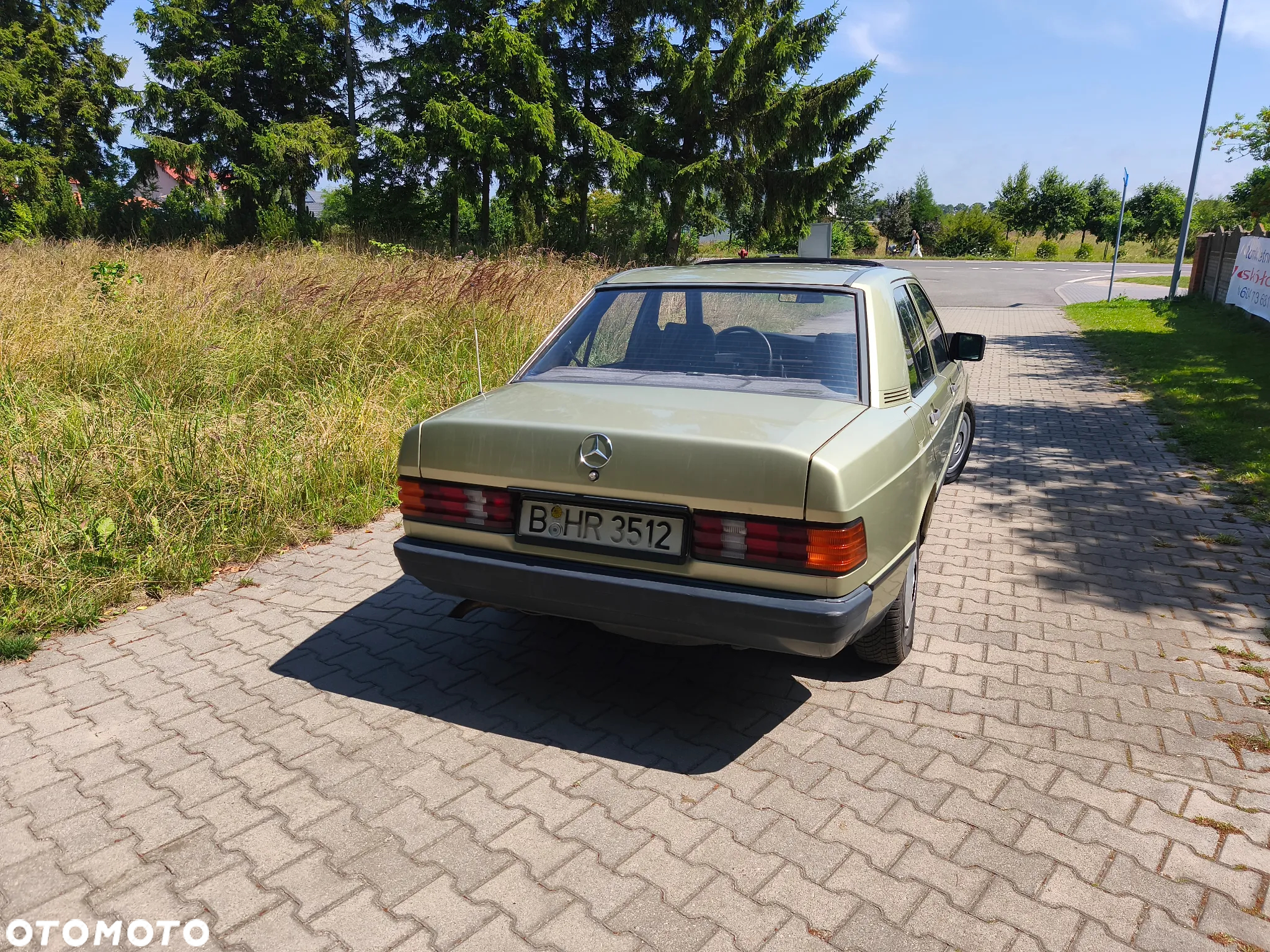 Mercedes-Benz W201 (190) - 7