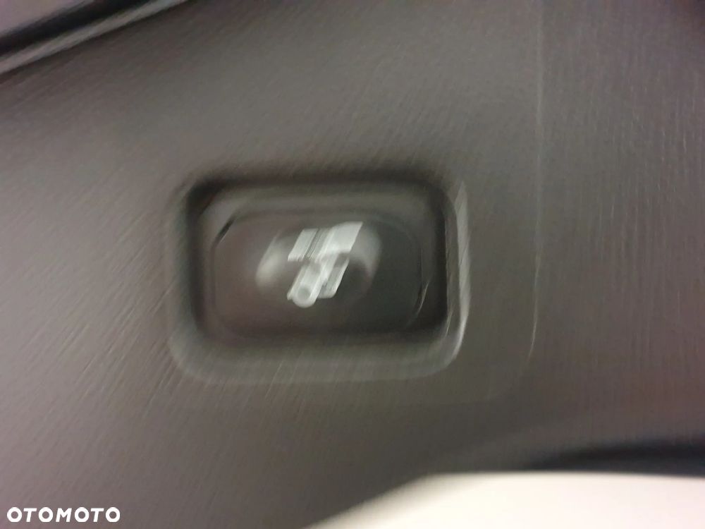 Ford Mondeo 2.0 TDCi Titanium PowerShift - 38