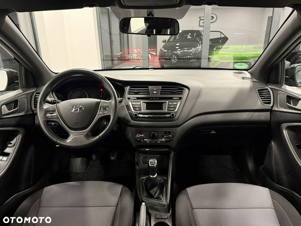 Hyundai i20 1.2 Elegant - 17