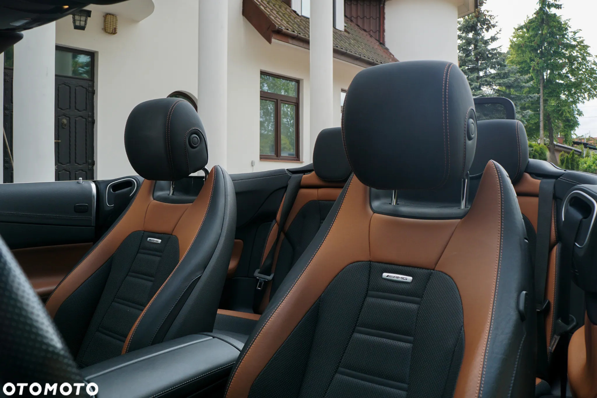 Mercedes-Benz Klasa E AMG 53 Kabriolet 4-Matic+ 9G-TRONIC - 13