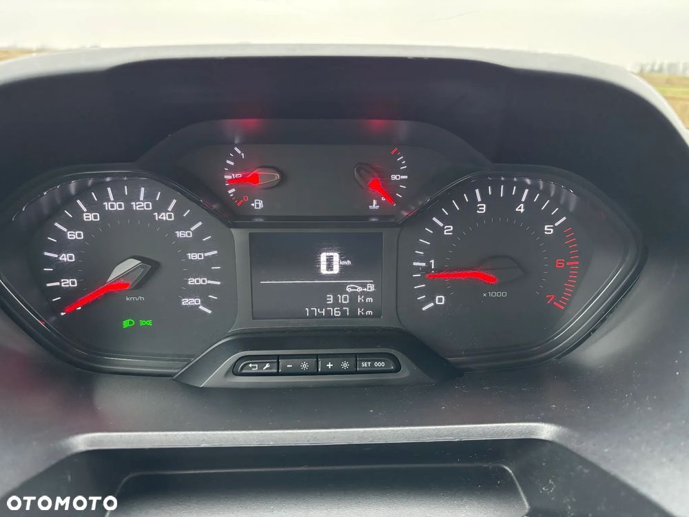 Peugeot Partner - 21